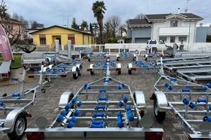 Carrelli 10-13-15-16 q.li Consegna 2 Ore