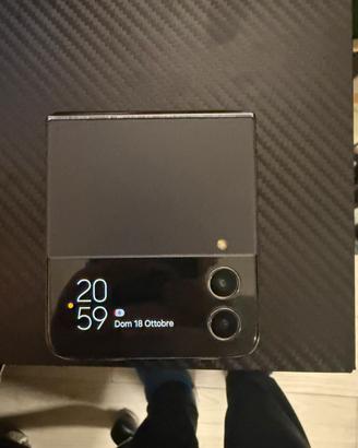 Samsung Z Flip 4