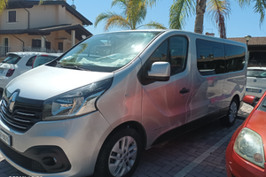 Renault trafic 9 posti