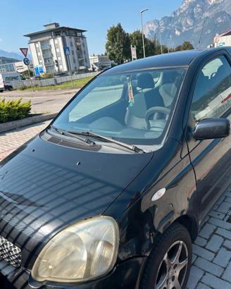 Toyota yaris 2003