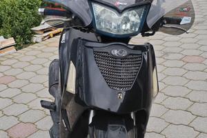 Kymco People 200i