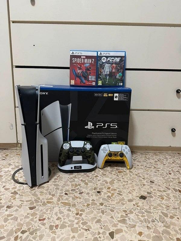 PlayStation 5 Slim + 2 controller + base di - Console e Videogiochi In ...