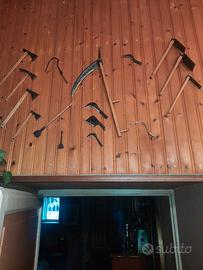 attrezzi in miniatura da contadino 