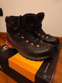 Scarponi La sportiva  tg.44 