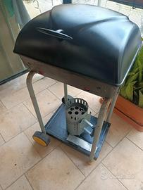 Barbecue / BBQ a carbonella su carrello