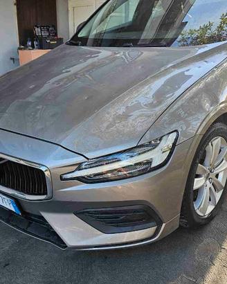 Volvo V60 D4 2019