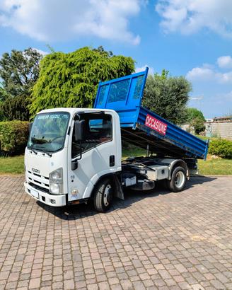 CAMIONCINO ISUZU RIBALTABILE TRILATERALE