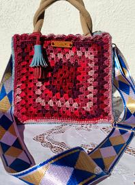 Borsa handmade all'uncinetto 