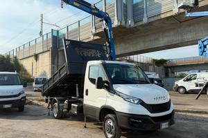 IVECO DailY GRU E RIBALTABILE 17QL ALLESTIMENTO NU