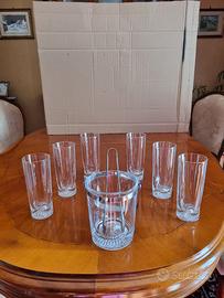 bicchieri alti e secchiello portaghiaccio