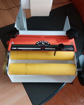 etichettatrice per bottiglie manuale