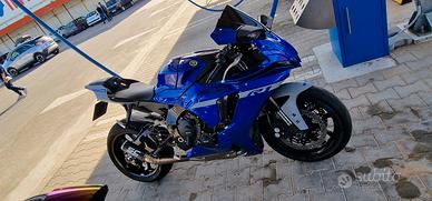 Yamaha R1
