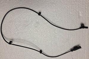 KTM 890 Duke R sensore ABS e tubi freno anteriori