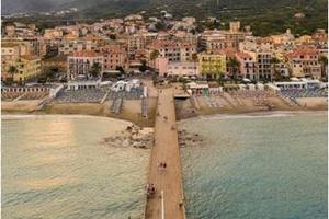 Ampia mansarda comoda al mare