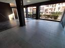 vedano-al-lambro-centro-negozio-ben-visibile