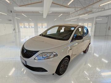 LANCIA YPSILON 1.0 FireFly 70cv Hybrid Oro 5 PORTE