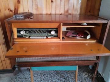 Radio-giradischi anni '50