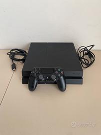 Ps4 con controller e cavi