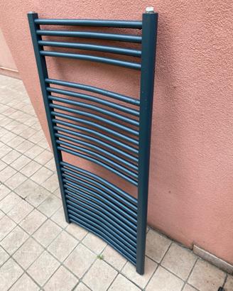 Termosifone compatto scaldasalviette di lusso