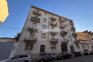 Appartamento a Torino Via Vipacco 2 locali