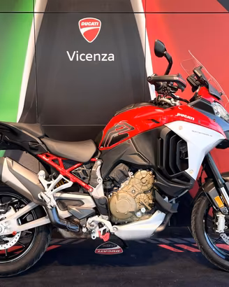 DUCATI MULTISTRADA V4 RED