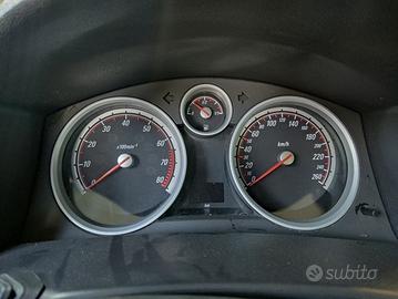 Quadro strumenti OPEL ASTRA H 1598cc GTC del 2006