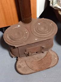 Vecchia stufa vintage