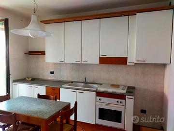 Cucina lineare 375 cm circa
