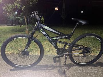 mountain bike licorne strong