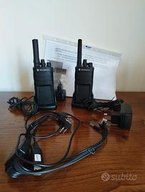 n.2   MOTOROLA  Walkie Talkie XT420 16 canali
