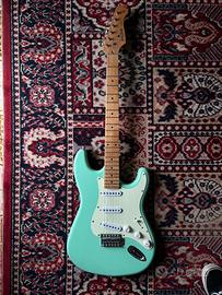 Chitarra Harley Benton+Amplificatore