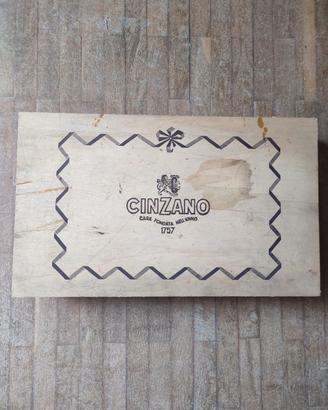 Cassetta Cinzano in legno anni '70