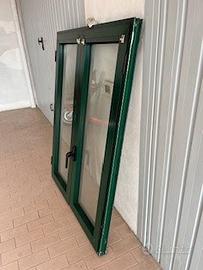 finestra in alluminio 