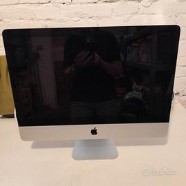 Apple iMac / 21,5 pollici