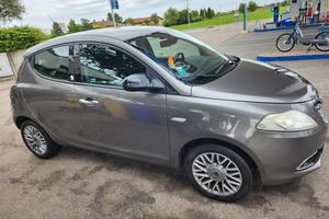 Lancia y eco-chic GPL