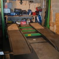 Ponte sollevatore per auto da box/garage 