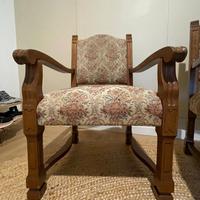 Coppia di eleganti poltroncine vintage