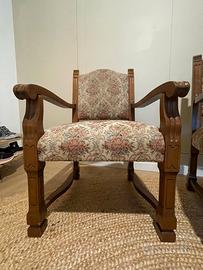 Coppia di eleganti poltroncine vintage