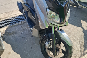 YAMAHA X Max 250