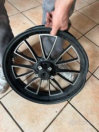 Cerchio ducati diavel anteriore