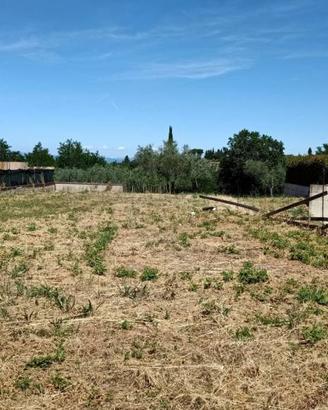 Terreno di 1016 m² a Castelfranco Piandisco