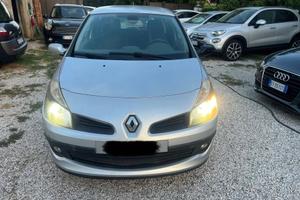 Renault Clio 1.2 16V 3 porte Luxe