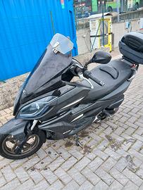 Scooter kymco 300i