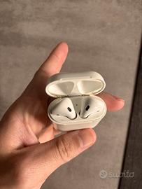 Apple Airpods seconda generazione