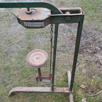 Tappatrice per tappi sughero