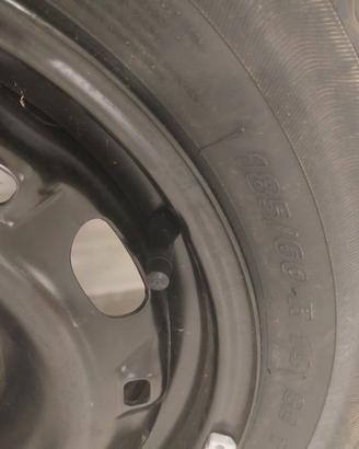 gomma  185/60 R14 82T