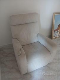 Poltrona reclinabile elettrica