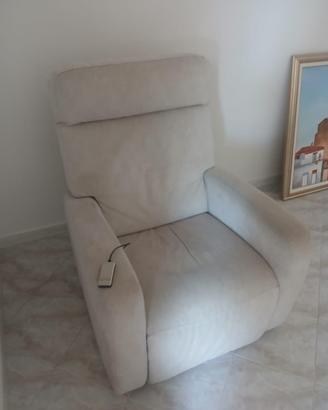 Poltrona reclinabile elettrica