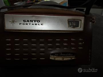 Radiò vecchia portabile