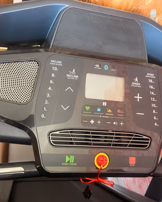 TAPIS ROULANT PARI AL NUOVO CON BLUETOOTH E CASSE